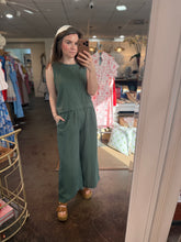 Load image into Gallery viewer, Sloane Linen Top
