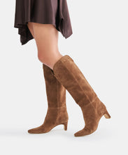Load image into Gallery viewer, Brion Suede Boot