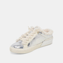 Load image into Gallery viewer, Zantel Distressed Sneaker
