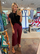 Load image into Gallery viewer, Athens Scallop Pocket Wide Leg Pant
