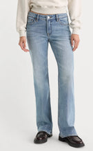 Load image into Gallery viewer, Vintage Low Loose Jean
