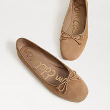 Load image into Gallery viewer, Suede Alie Ballet Flat
