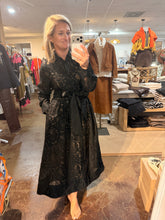 Load image into Gallery viewer, Burnout Pleated Waist Shirtdress
