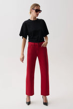 Load image into Gallery viewer, Savvy Lexi Mid Rise Bowed Straight
