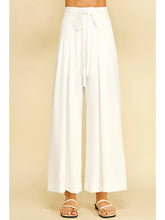 Load image into Gallery viewer, Pleated Wide Leg Pant
