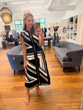Load image into Gallery viewer, Jet Rosalie Dress
