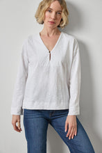 Load image into Gallery viewer, Keyhole Easy Cuffed Tee
