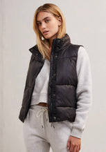 Load image into Gallery viewer, Just Right Puffer Vest
