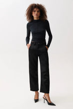 Load image into Gallery viewer, Beau Sateen Crescent Leg
