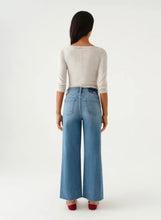 Load image into Gallery viewer, Wavy Pleaser High Rise Wide Ankle
