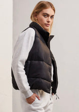 Load image into Gallery viewer, Just Right Puffer Vest

