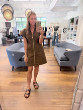 Load image into Gallery viewer, Bark Colin Dress

