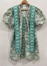 Load image into Gallery viewer, Garden Lattice Camille Mini
