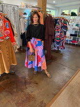 Load image into Gallery viewer, KERISMA Ryu Thin Sweater
