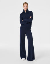 Load image into Gallery viewer, AE Wide Leg Pant (P)
