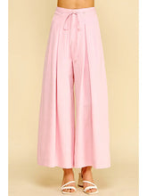 Load image into Gallery viewer, Pleated Wide Leg Pant
