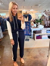 Load image into Gallery viewer, Contrast Hoodie

