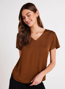 V Neck Essential Tee