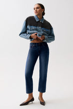 Load image into Gallery viewer, Issa Ankle Mid Rise Relaxed Jean
