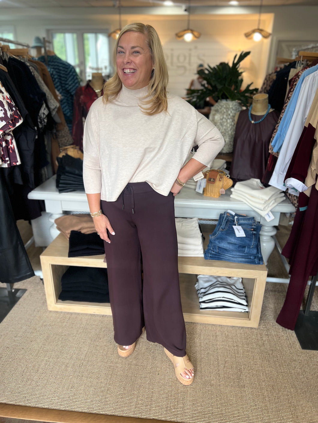AE Wide Leg Pant (P)