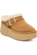 Load image into Gallery viewer, Oslo Plush Suede Platform
