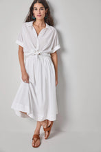 Load image into Gallery viewer, Elbow Sleeve Button Down
