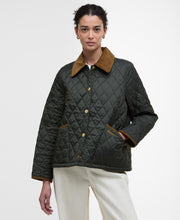 Load image into Gallery viewer, Cropped Liddesdale Quilted Jacket

