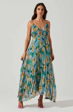 Load image into Gallery viewer, Floral Loralee Dress
