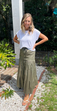 Load image into Gallery viewer, Solid Amelia Skirt
